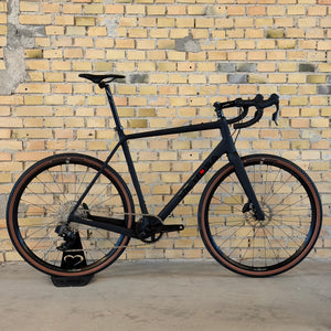 De Rosa Gravel Carbon | SRAM Rival AXS XPLR | Fulcrum Rapid Red AL | ACF 58 / BR 57,5